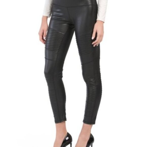 7 For All Mankind Black Faux Leather Moto Leggings Women's Size Small - Picture 1 of 8